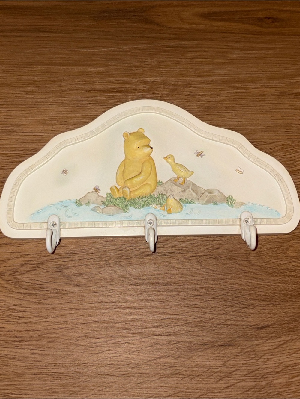 🍯 90s Winnie the Pooh 3 Hook Plaque Michel & Company Disney Nursery Collection